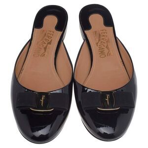 Salvatore Ferragamo  Patent Leather Black Flats Made in Italy Size 7.5